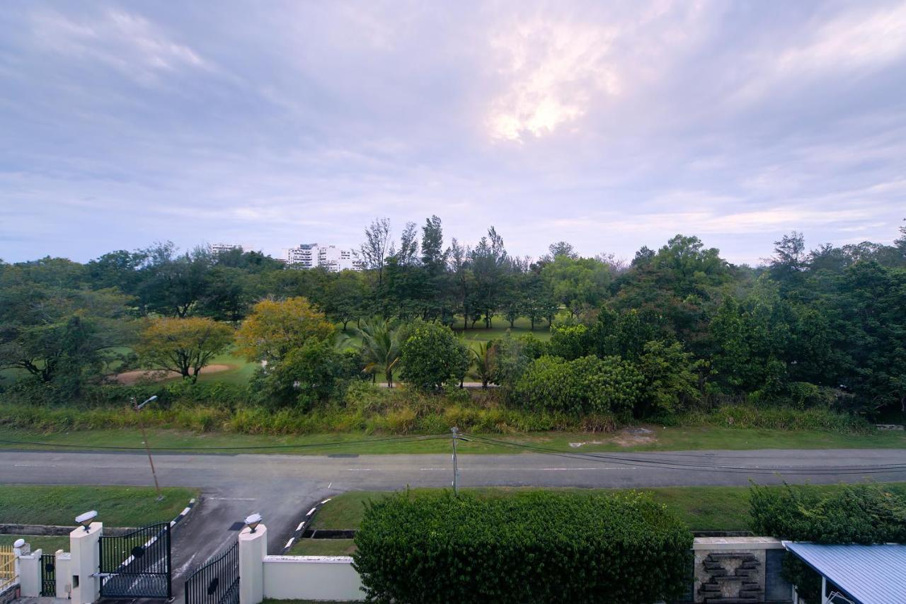 Aa Residen Luxury Condo Homestay 18Mins Walk Tanjung Aru Beach & Golf Course, Not Beach Side Resort Kota Kinabalu Exterior foto