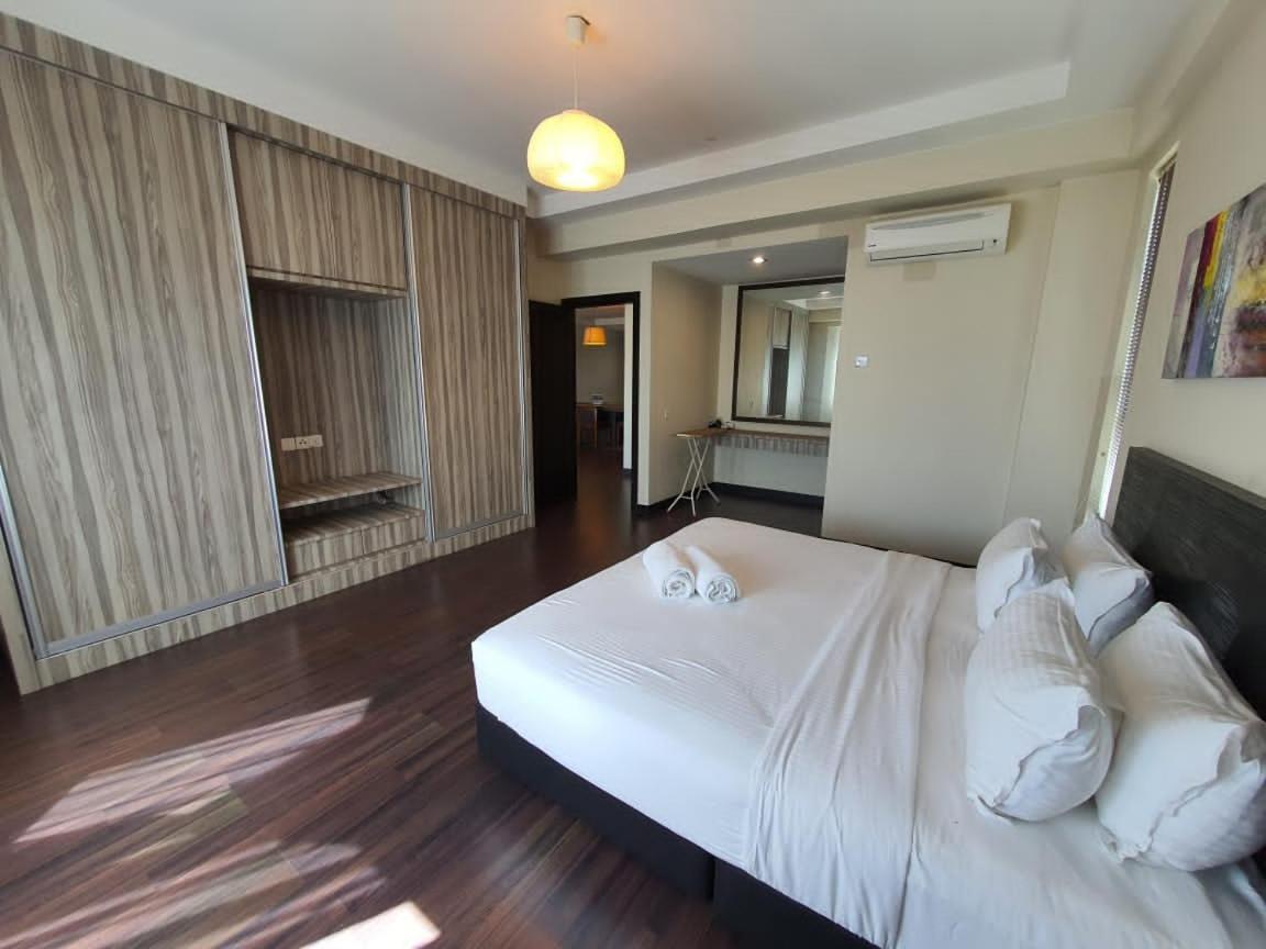 Aa Residen Luxury Condo Homestay 18Mins Walk Tanjung Aru Beach & Golf Course, Not Beach Side Resort Kota Kinabalu Exterior foto
