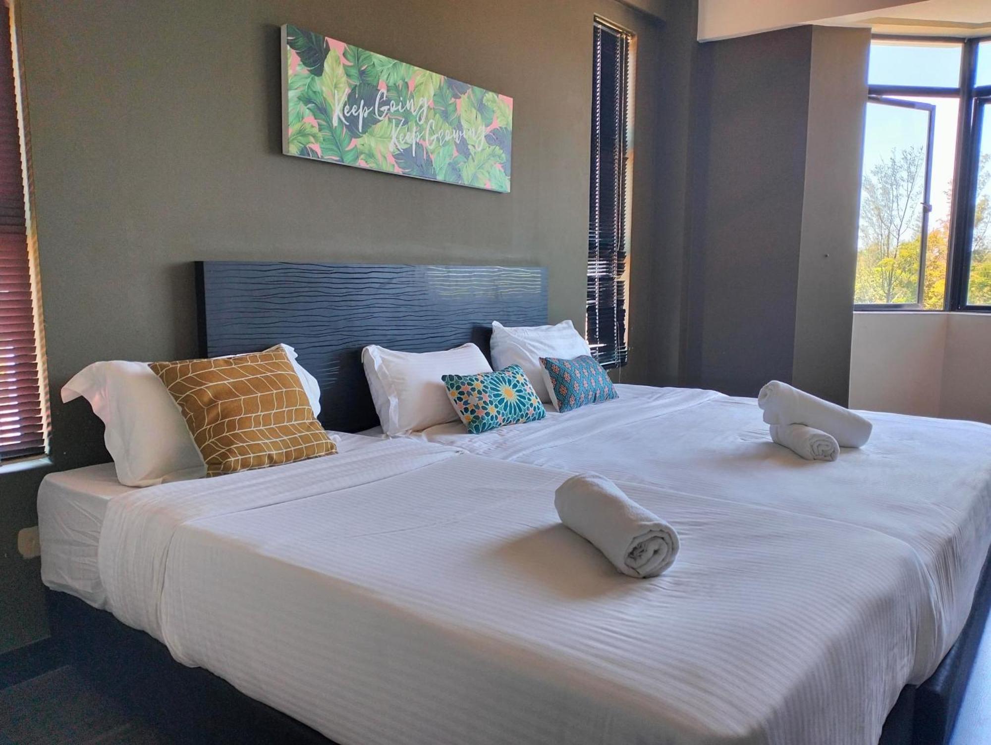 Aa Residen Luxury Condo Homestay 18Mins Walk Tanjung Aru Beach & Golf Course, Not Beach Side Resort Kota Kinabalu Exterior foto